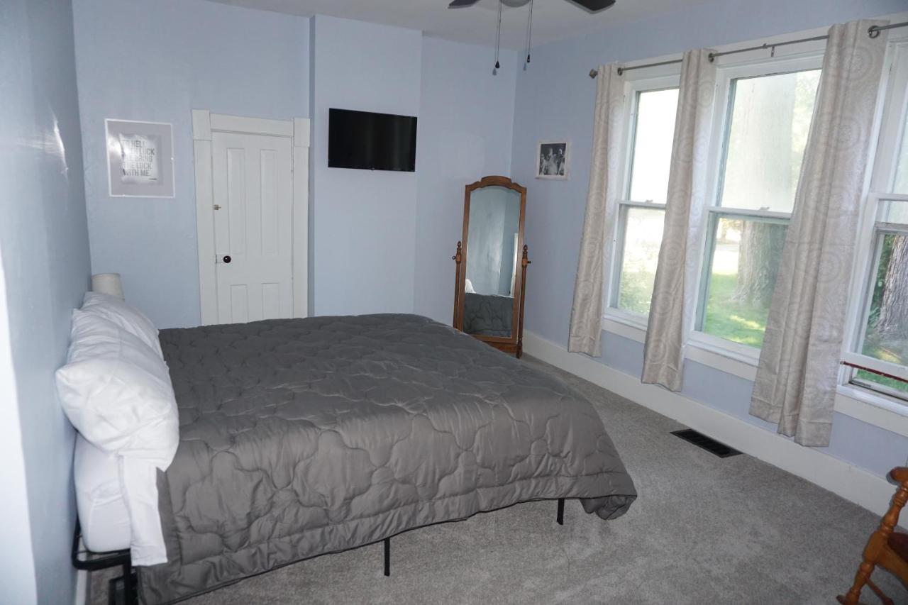 Bed and Breakfast Charlevoix House - The Northside Экстерьер фото