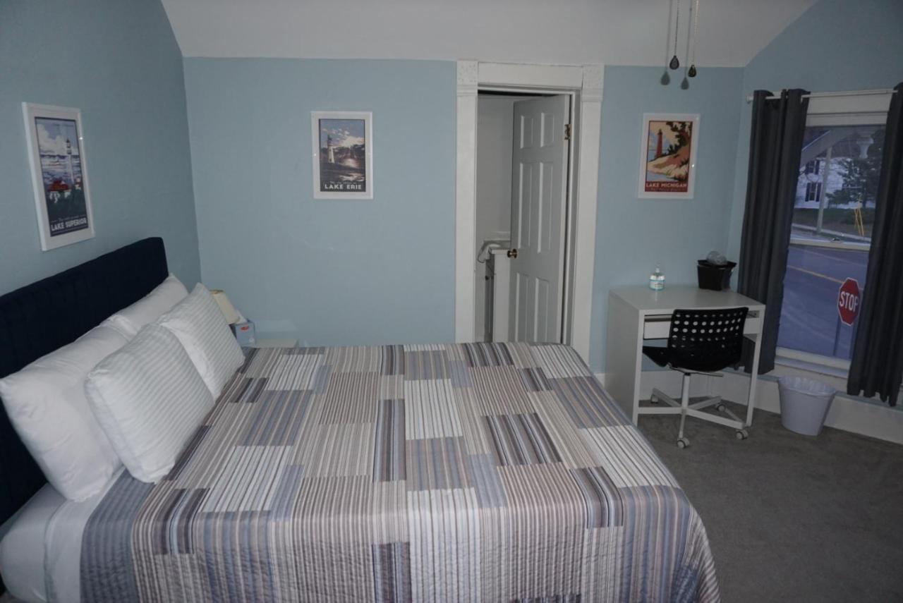 Bed and Breakfast Charlevoix House - The Northside Экстерьер фото